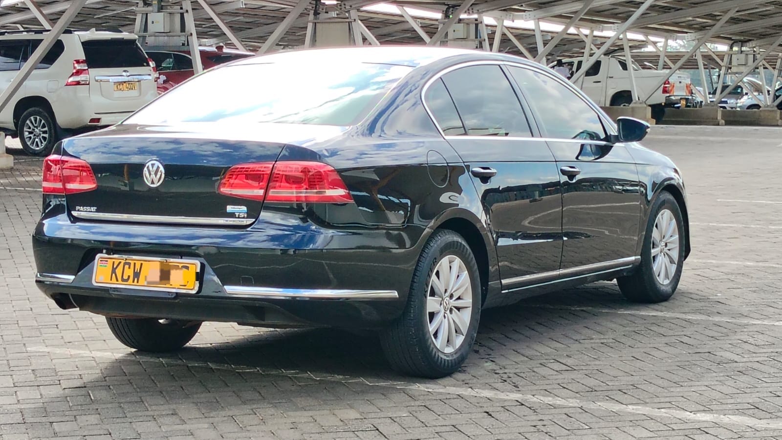 VOLWAGEN PASSAT - 3
