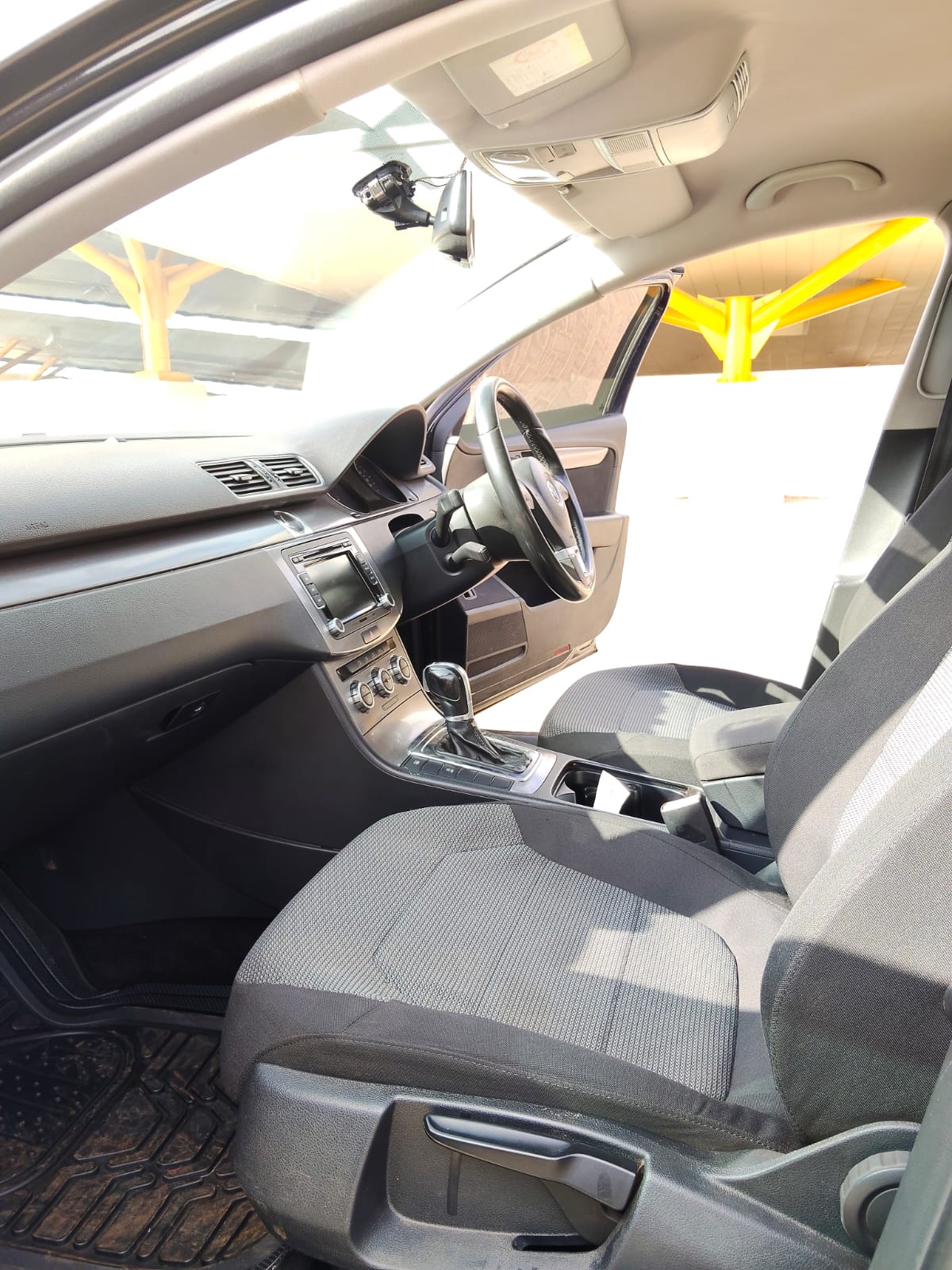 VOLWAGEN PASSAT - 8