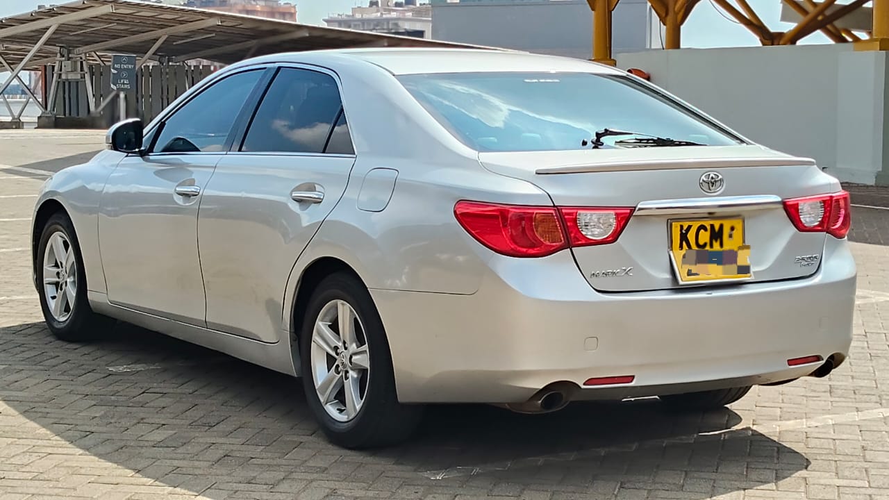 TOYOTA MARK X - 3