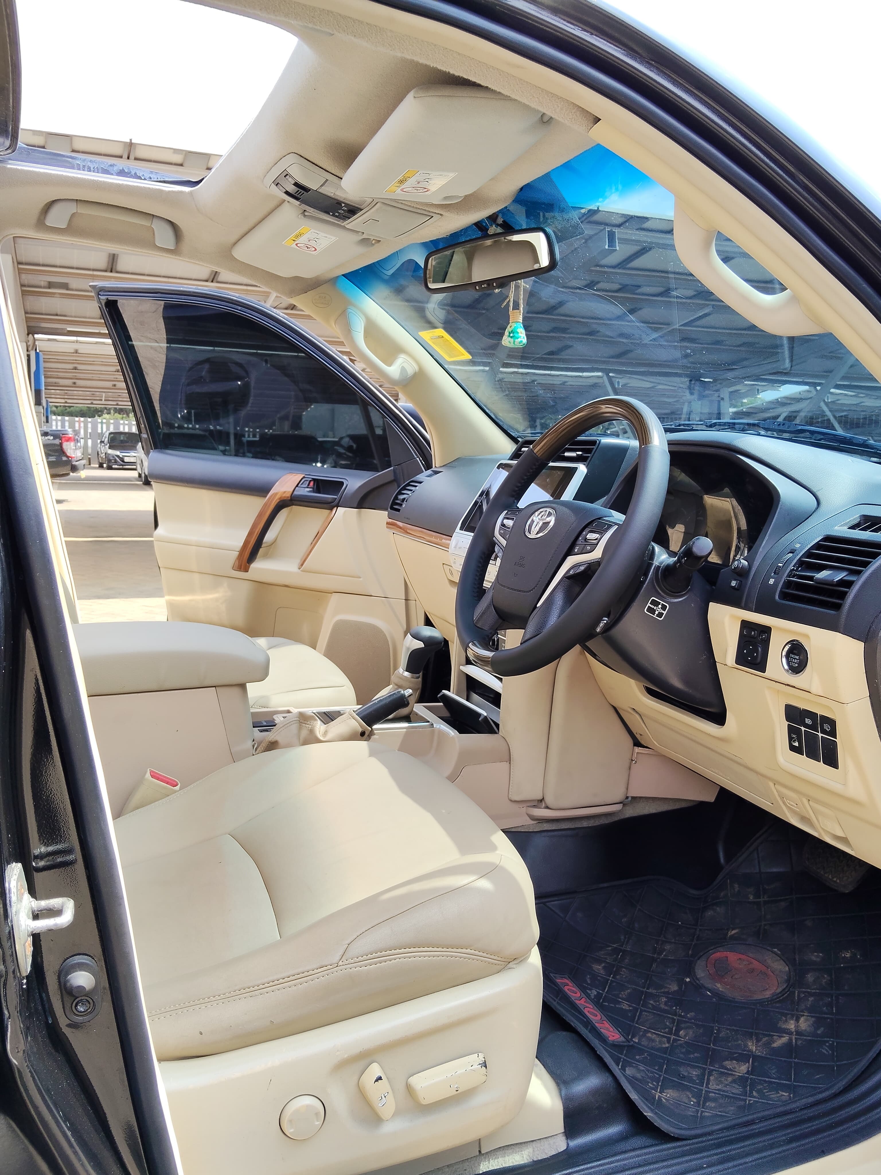 TOYOTA LANDCRUISER PRADO - 8