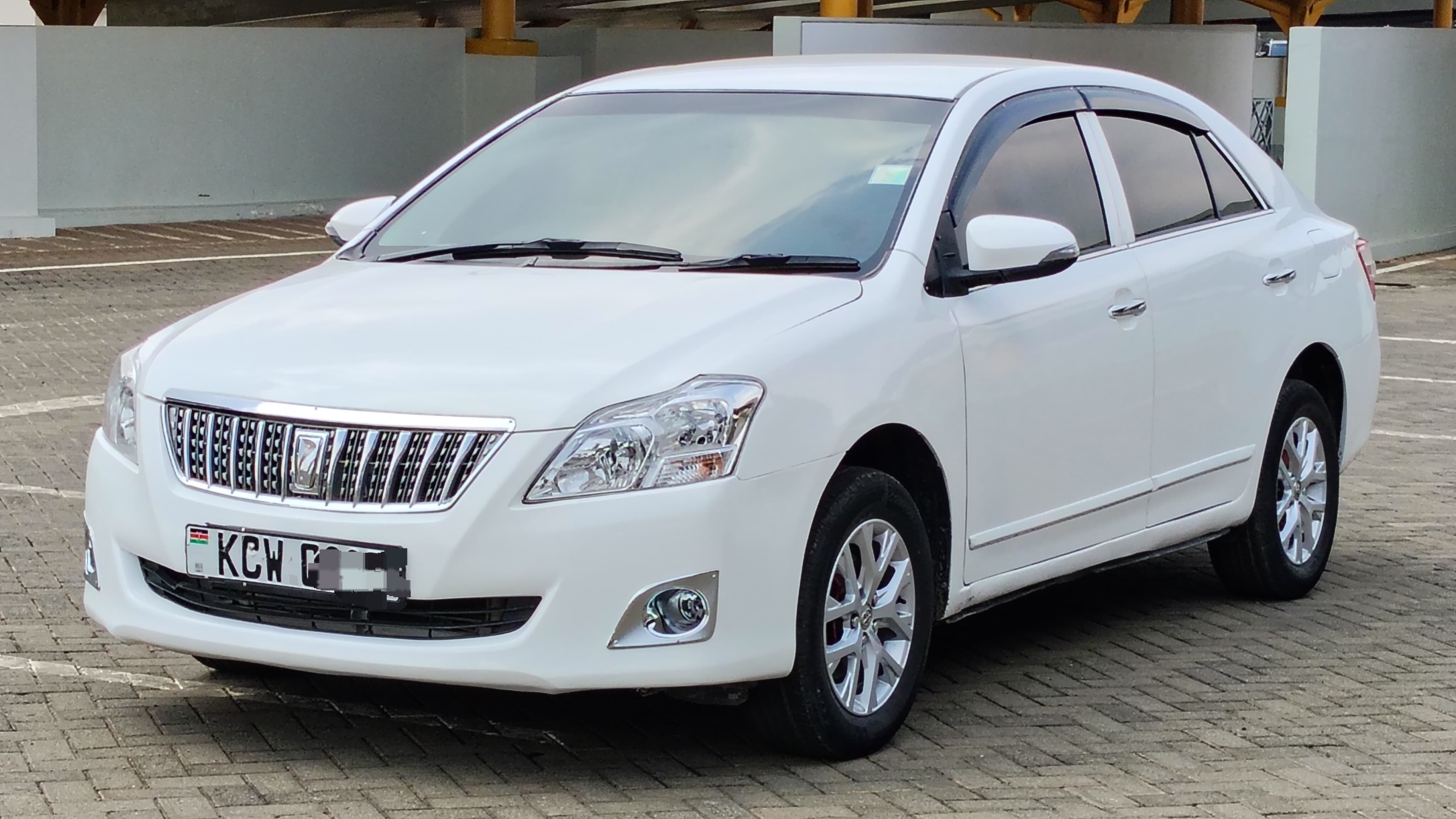 TOYOTA PREMIO - 0