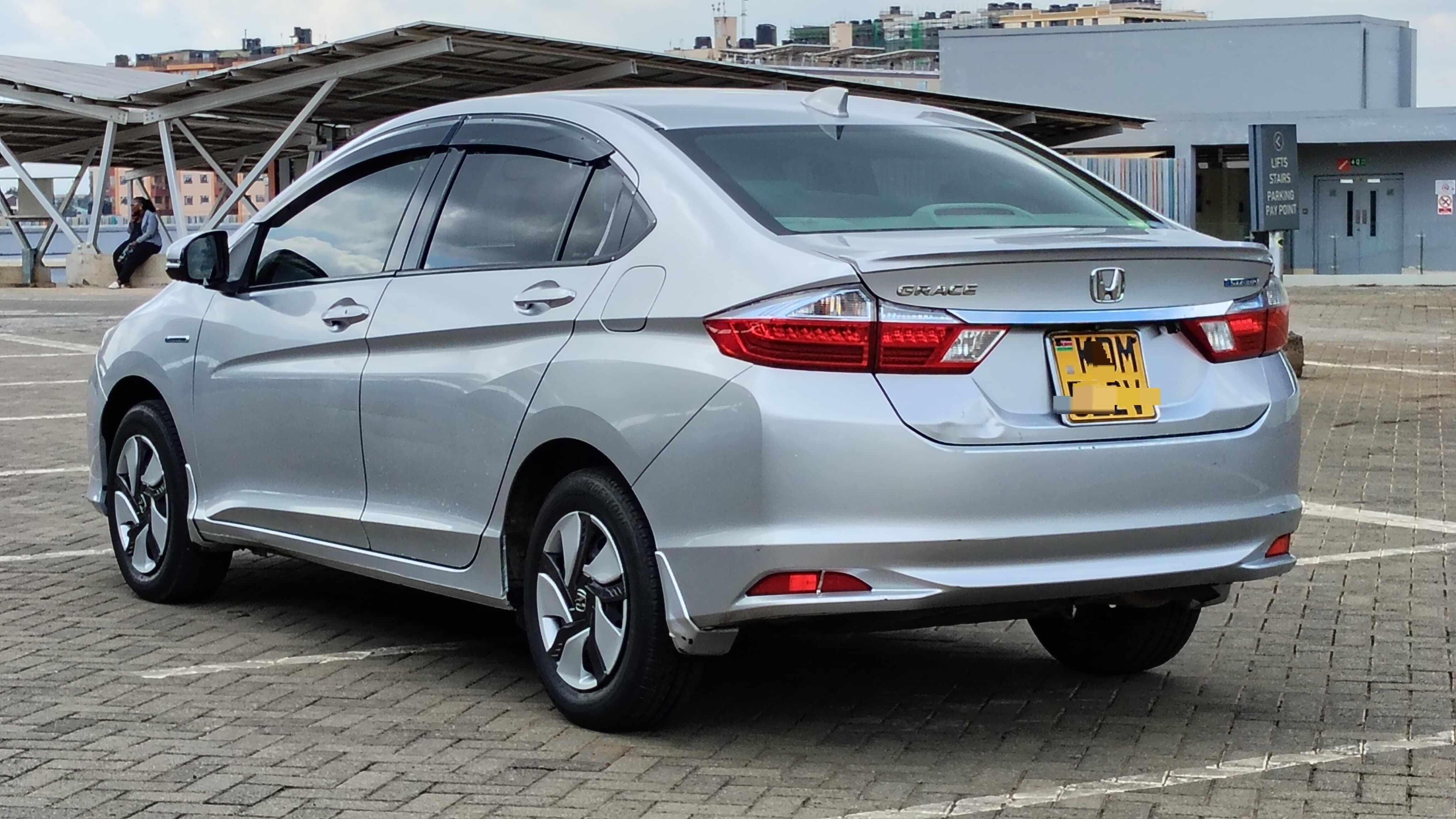 HONDA GRACE - 2