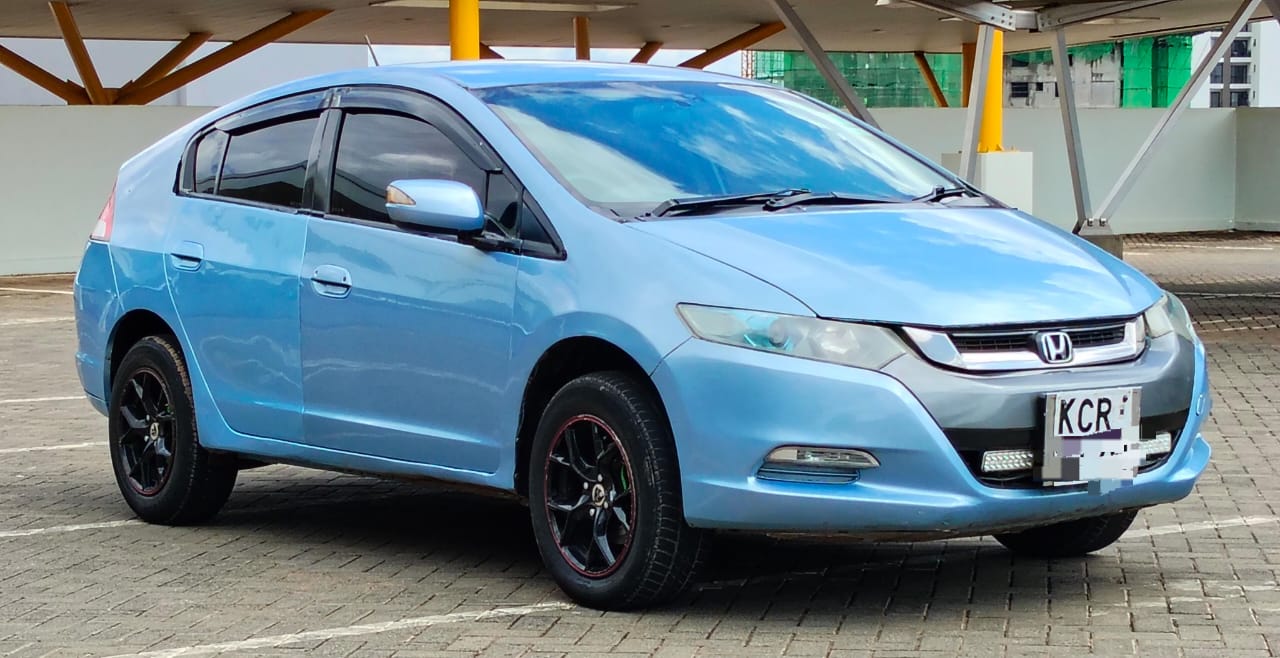 HONDA INSIGHT - 4