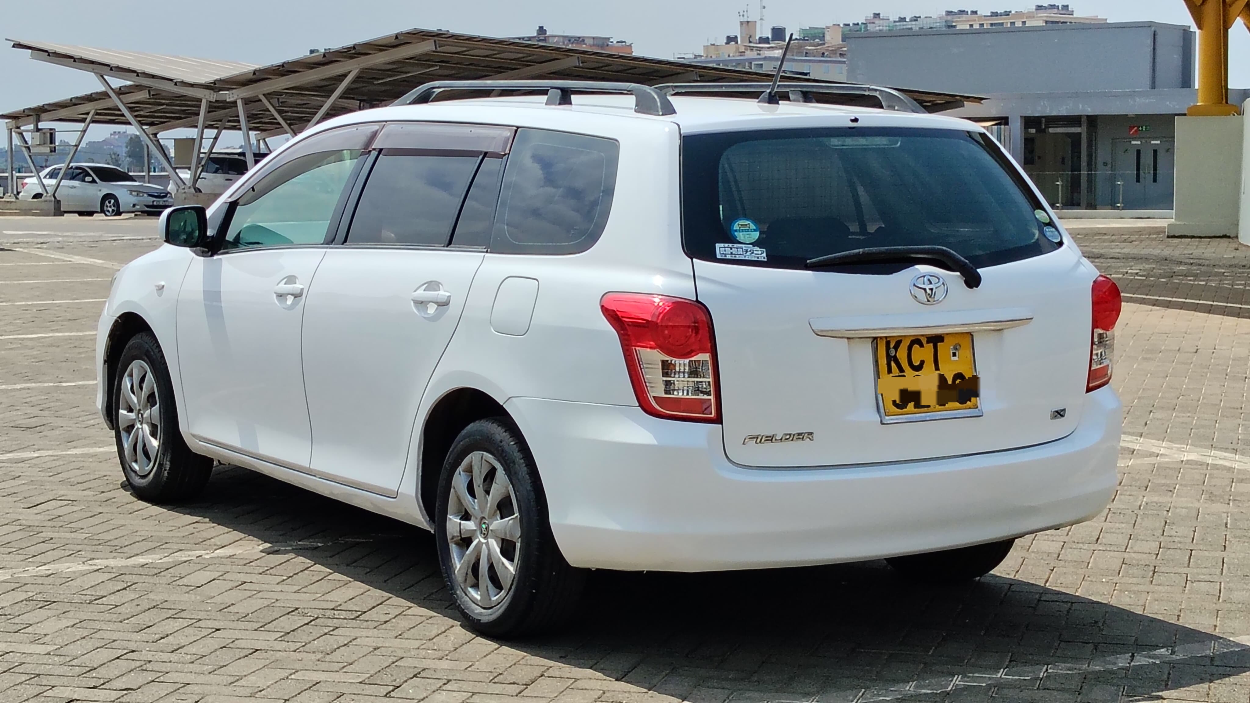 TOYOTA FIELDER - 1