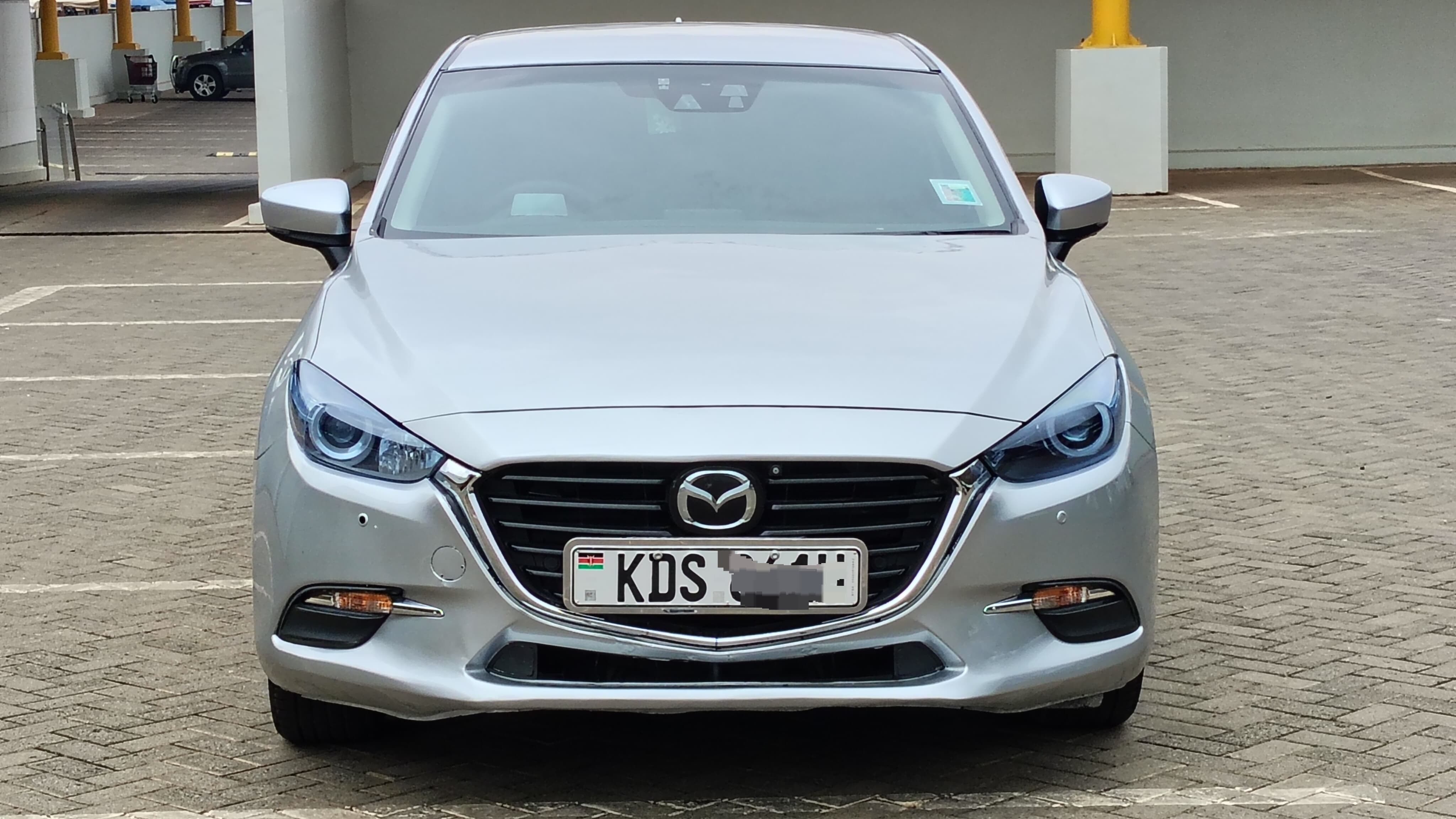 MAZDA AXELA - 3