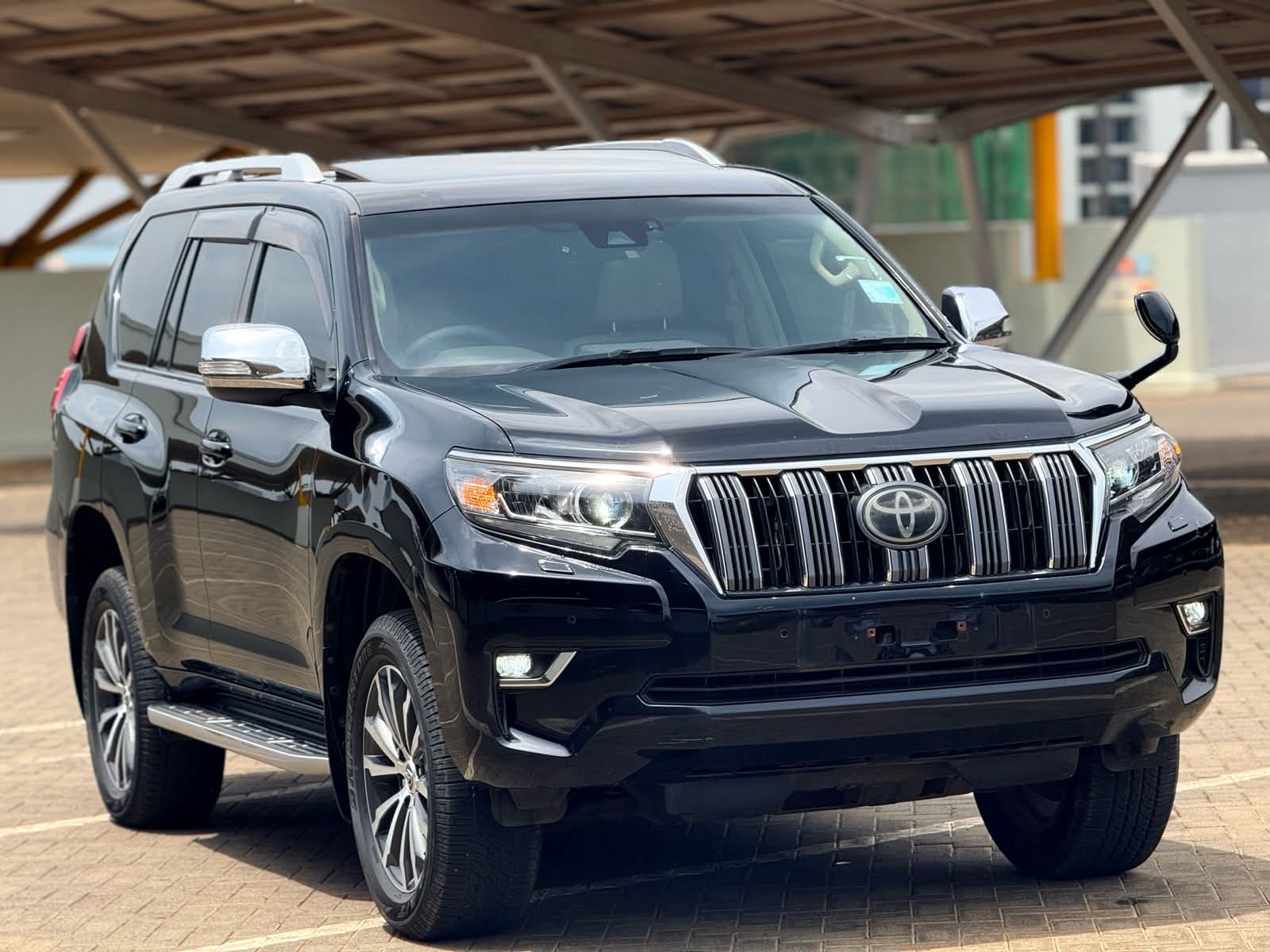 TOYOTA LANDCRUISER PRADO - 0