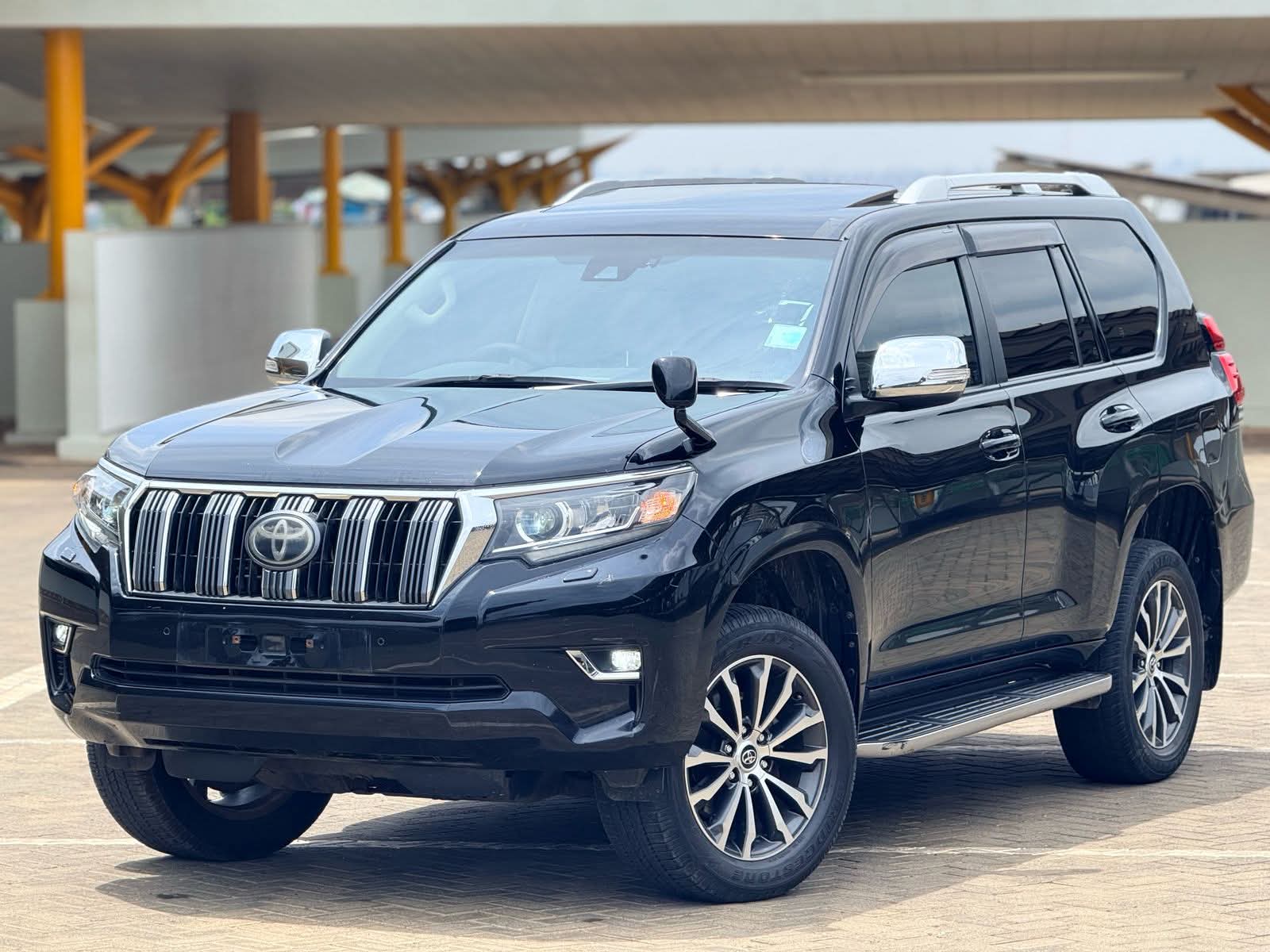 TOYOTA LANDCRUISER PRADO - 2