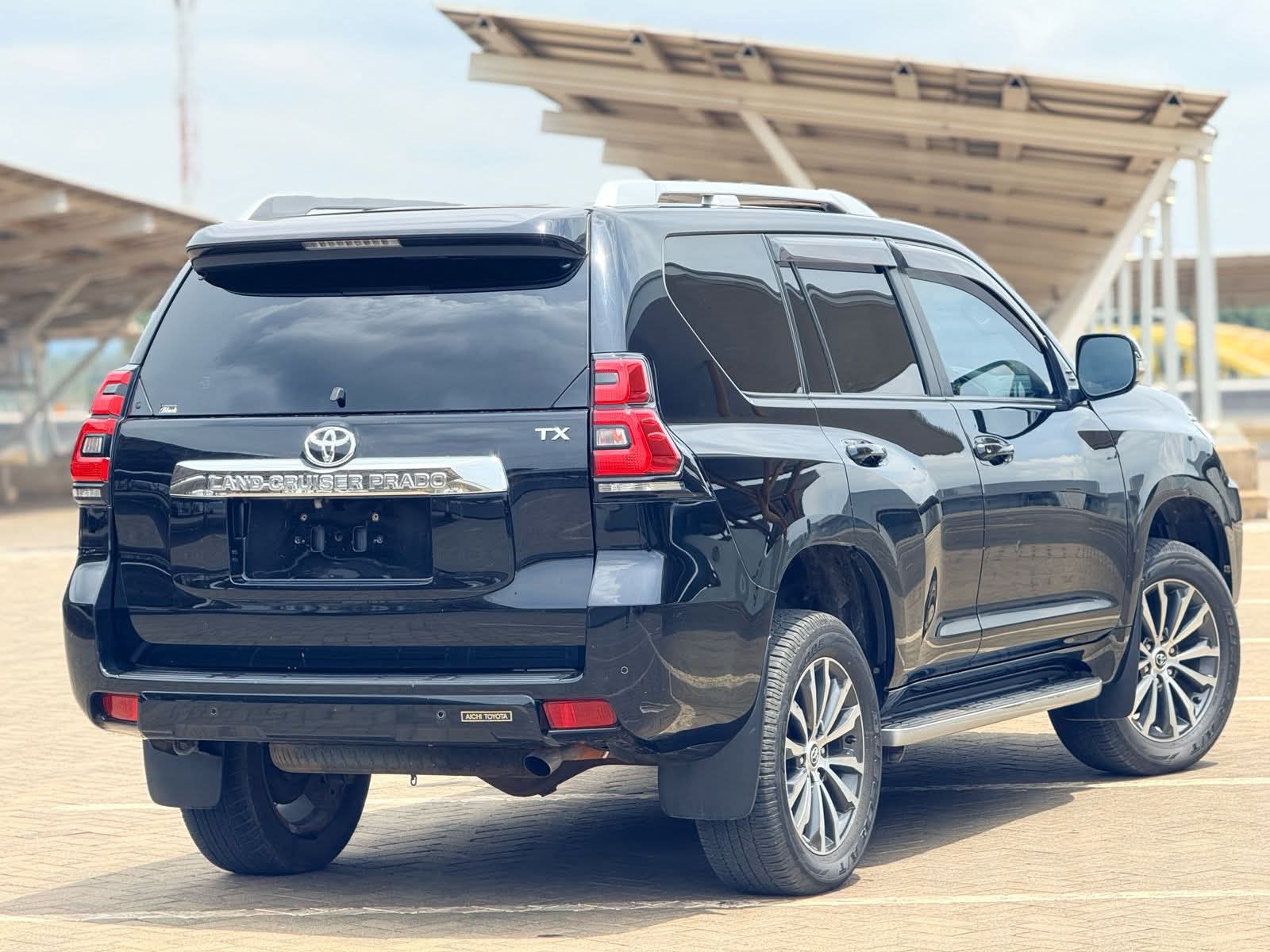 TOYOTA LANDCRUISER PRADO - 5