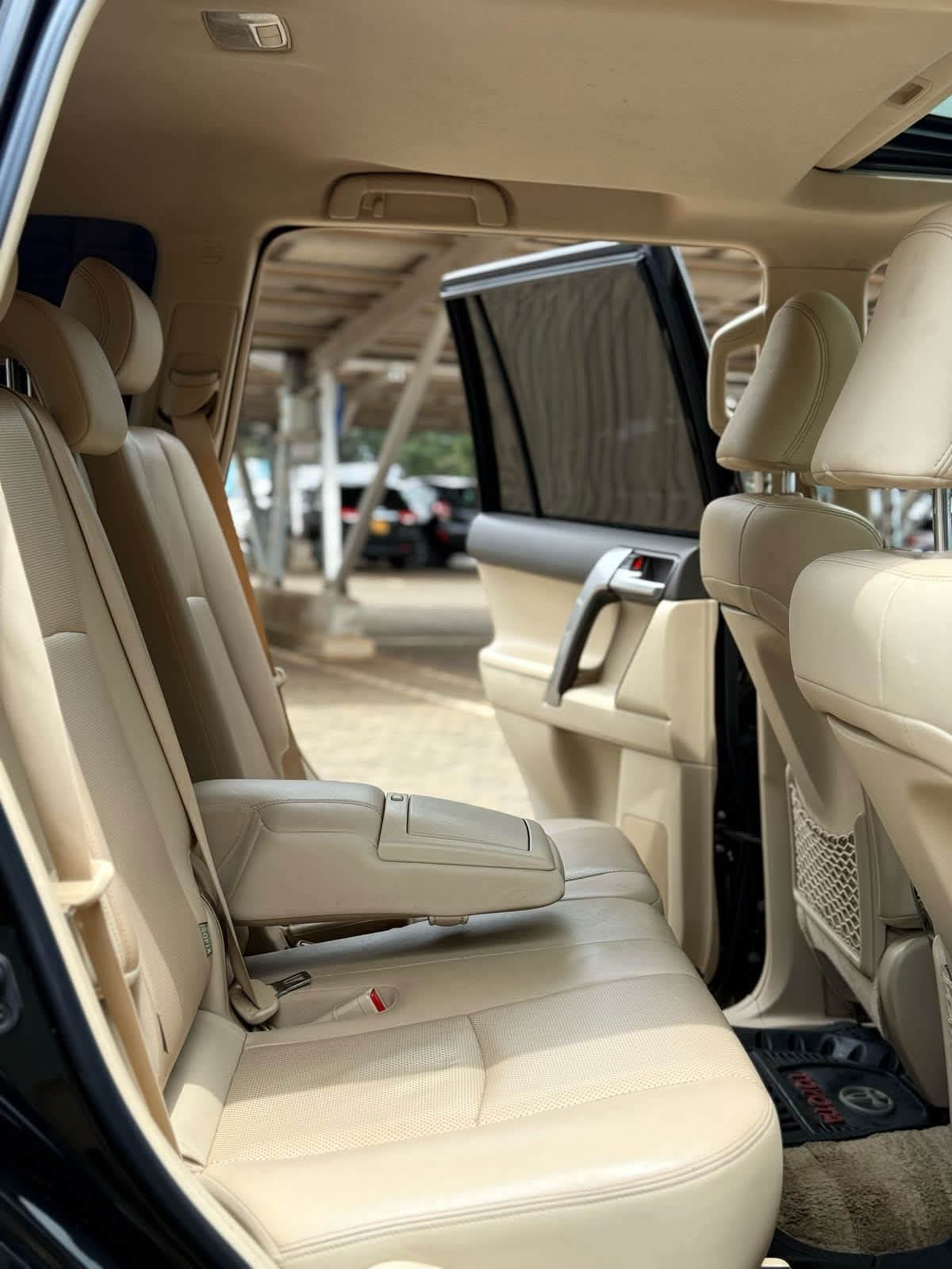 TOYOTA LANDCRUISER PRADO - 8